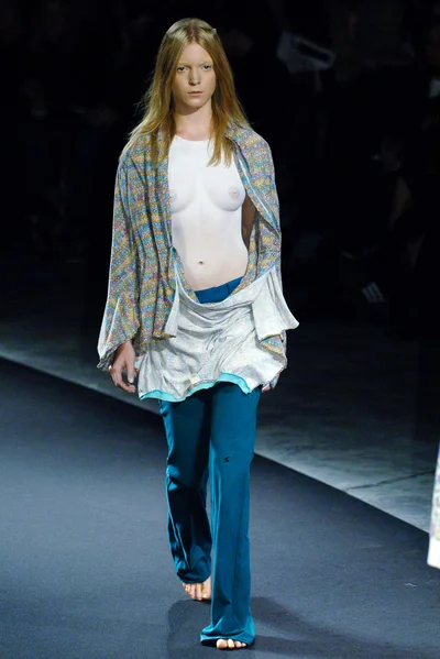 Look 24